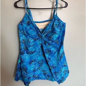 Miraclesuit loveknot twist front tankini swimsuit top, size 18W